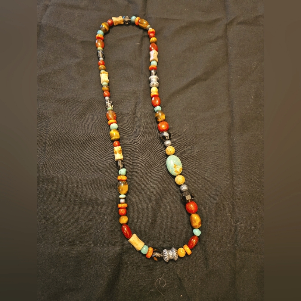 Multi-stone and colored necklace